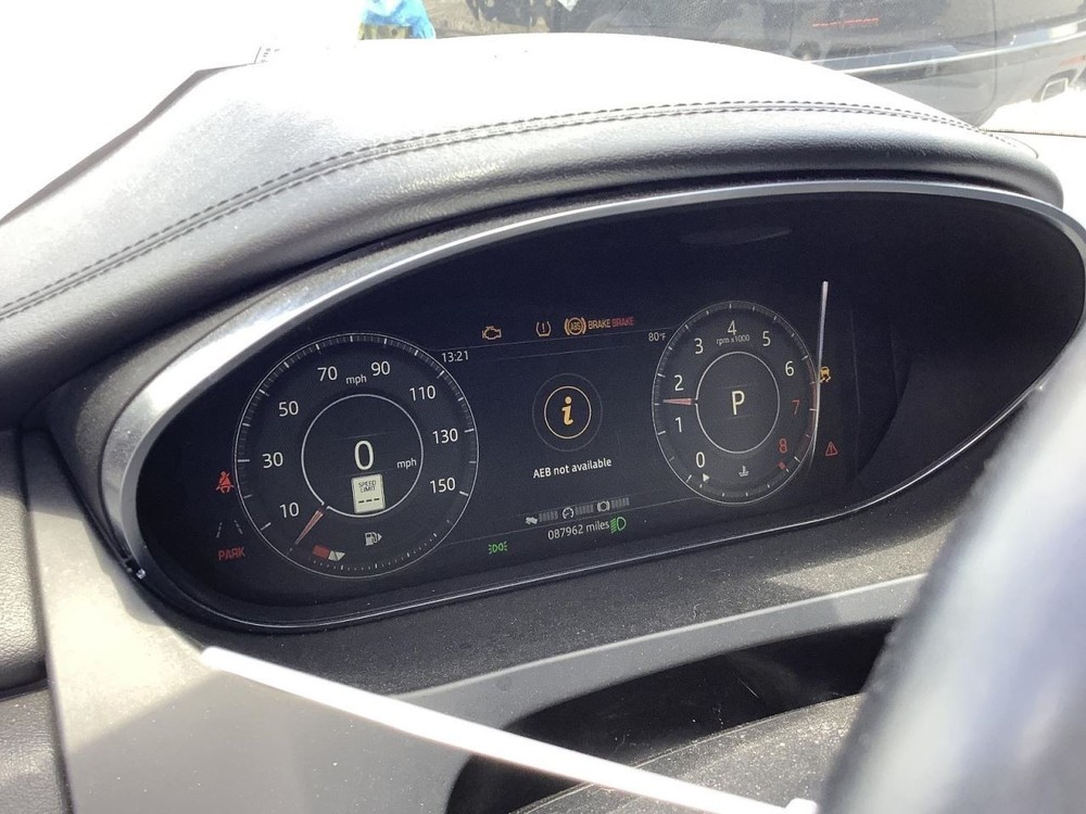 E-PACE 2018 Glove Box 4686289