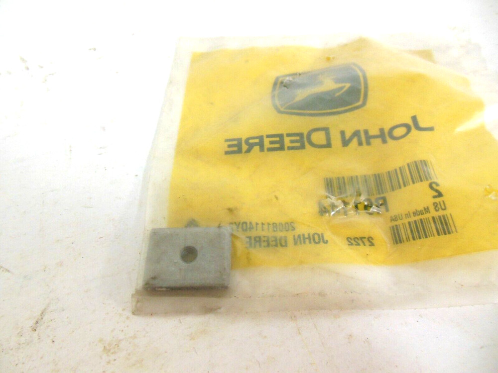 JOHN DEERE LINE RETAINER CLAMP R61144
