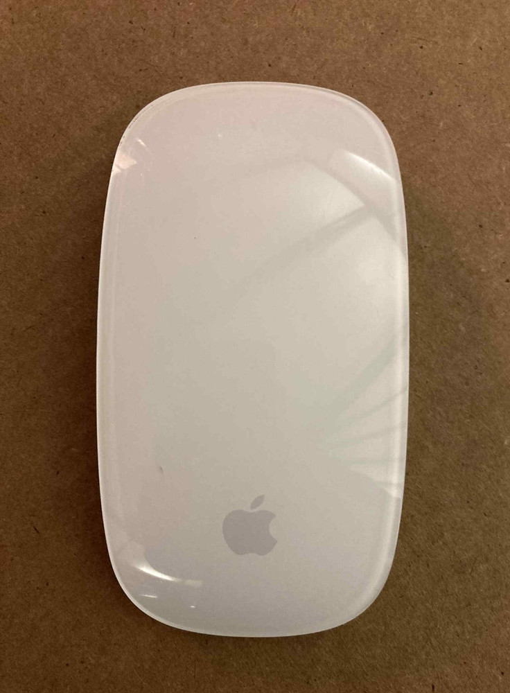 Apple A1657 wireless mouse