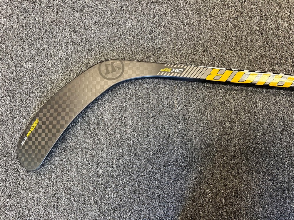 Alpha DX4 Intermediate Composite Hockey Stick 63 Flex