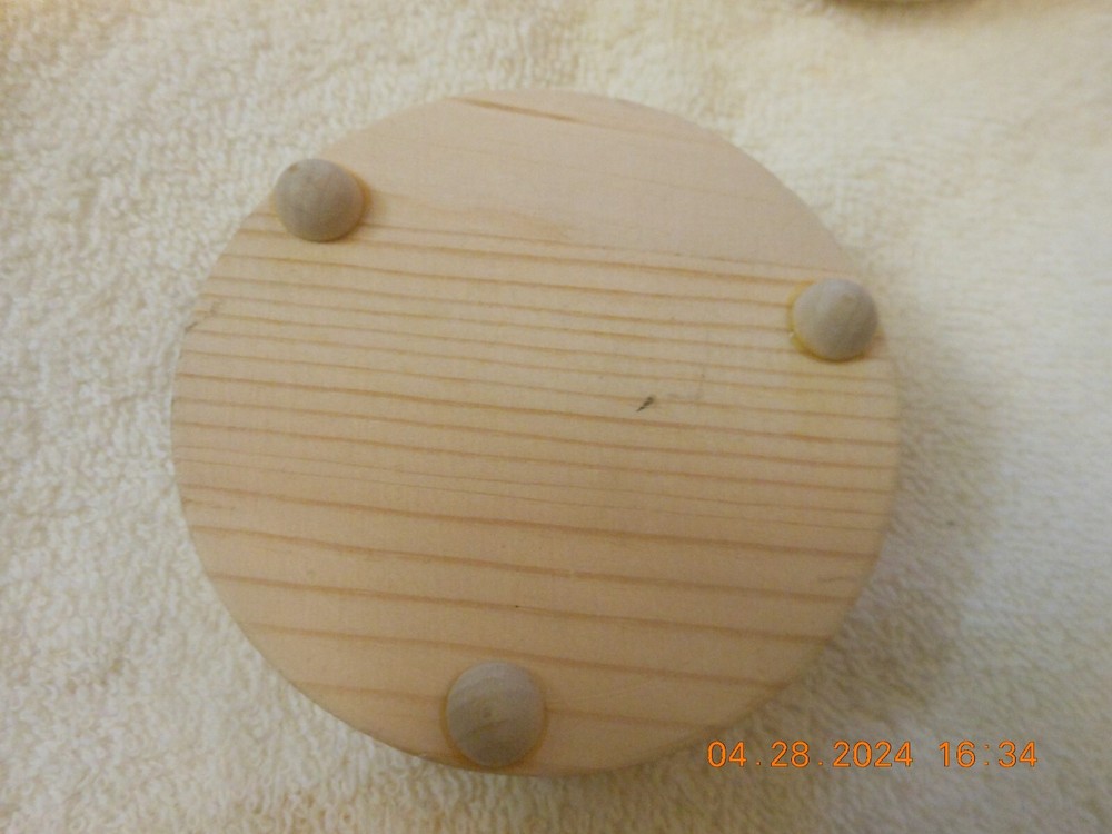 2 WOODEN INCENSE HOLDERS / HOLDS 5 DIFF SIZES / 3" DIAMETER / FOR INCENSE LOVER!