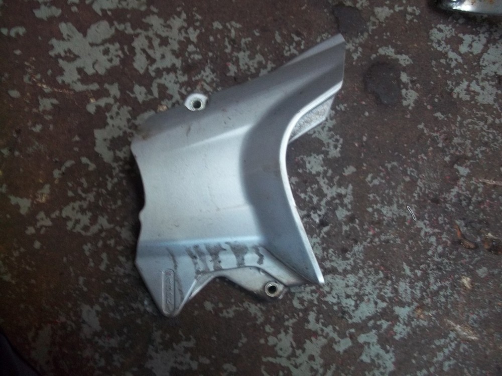 Honda CBF 125 front sprocket casing