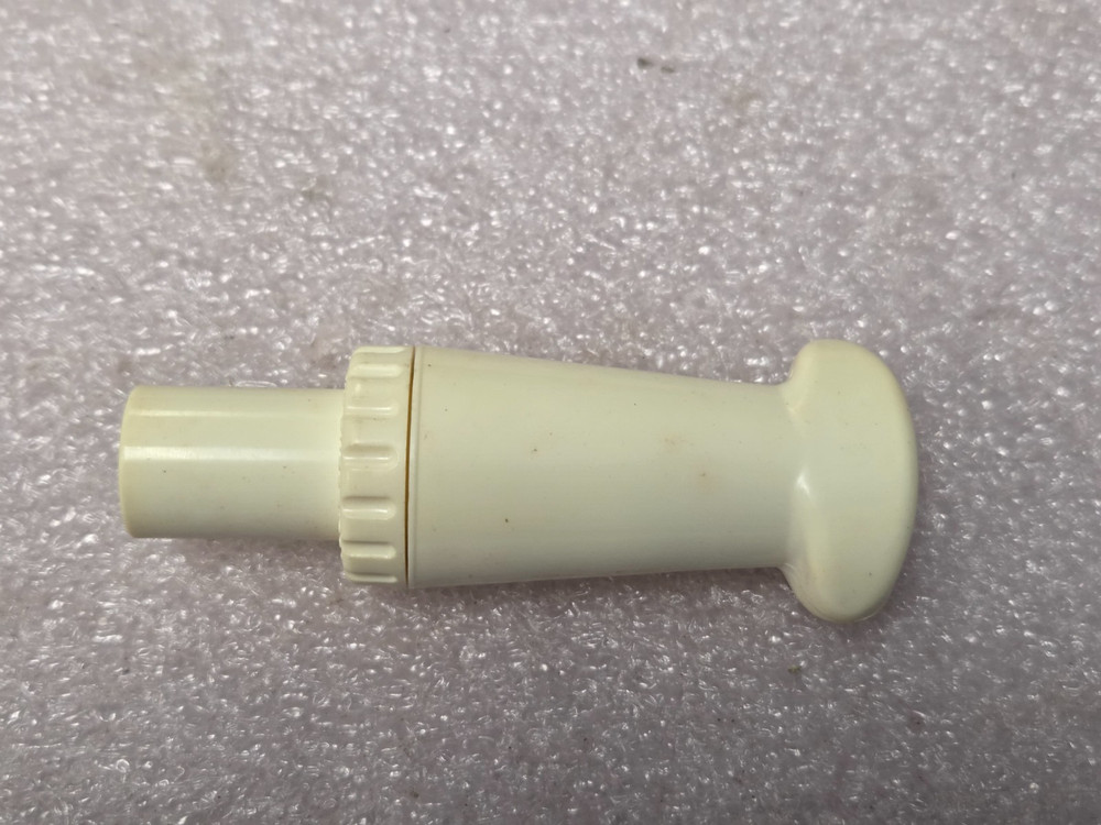 '1 PIECE' - PN# PS50GWT - SUPERCON - SOCKET PLUG - WHITE