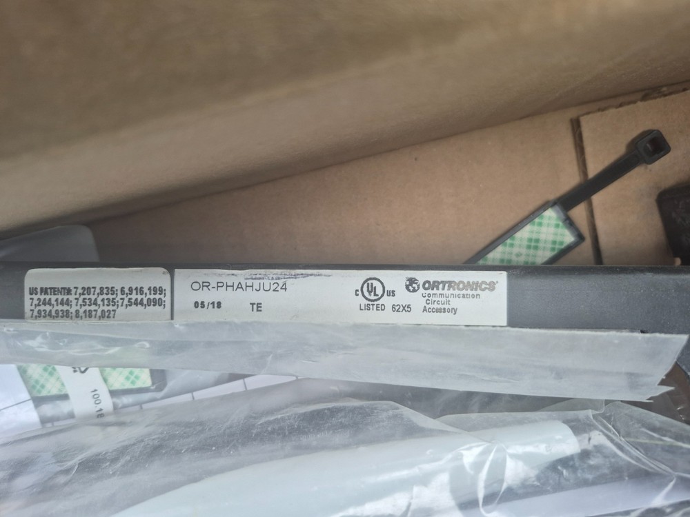 OPEN BOX ORTRONICS LEGRAND PHAHJU24 HDJ Series Unloaded Angled Patch Panel