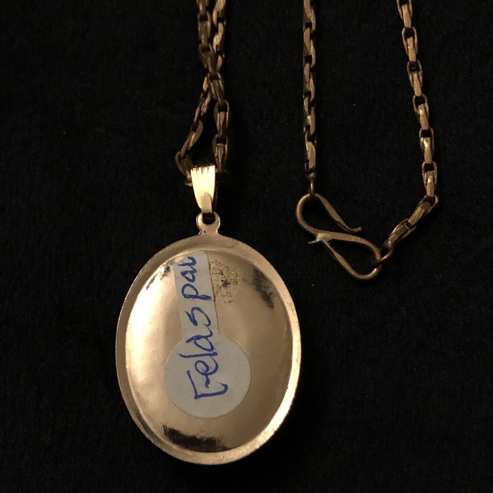Vintage Oval Feldspar Goldtone Necklace