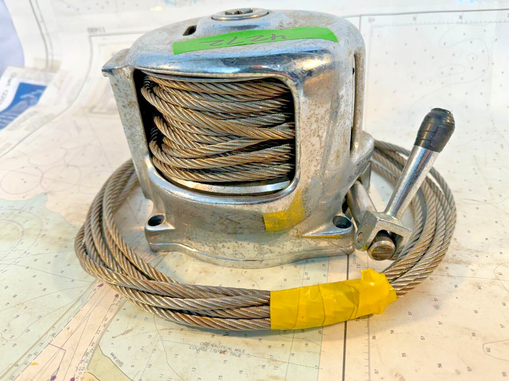 Barient Wire Halyard Winch