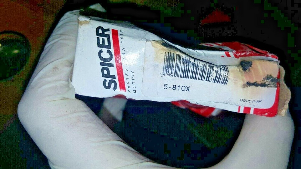SPICER U-JOINT KITS 5-810X