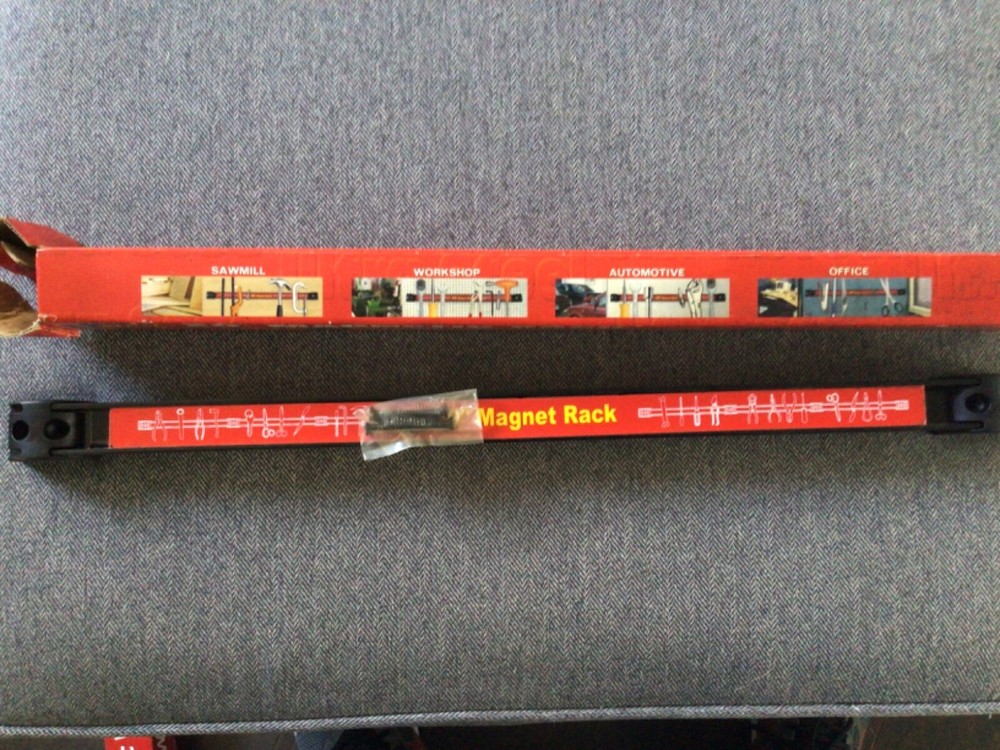 20" Magnetic Tool Rack NIB