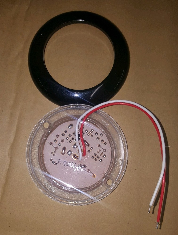 OPTRONICS UCL60CBB SEALED ROUND LED LIGHT *S48