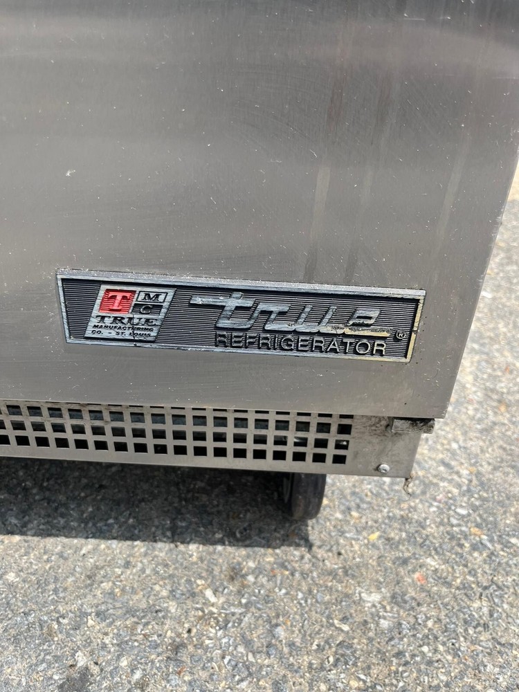 TRUE TUC-24, 24" W UNDERCOUNTER REFRIGERATOR