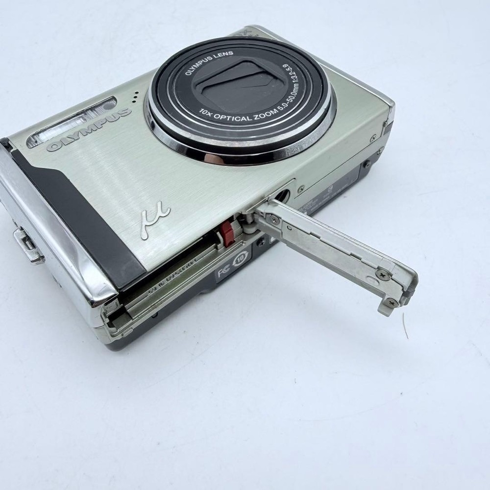 OLYMPUS μ-9000 Compact Digital Camera Tested Excellent Condition