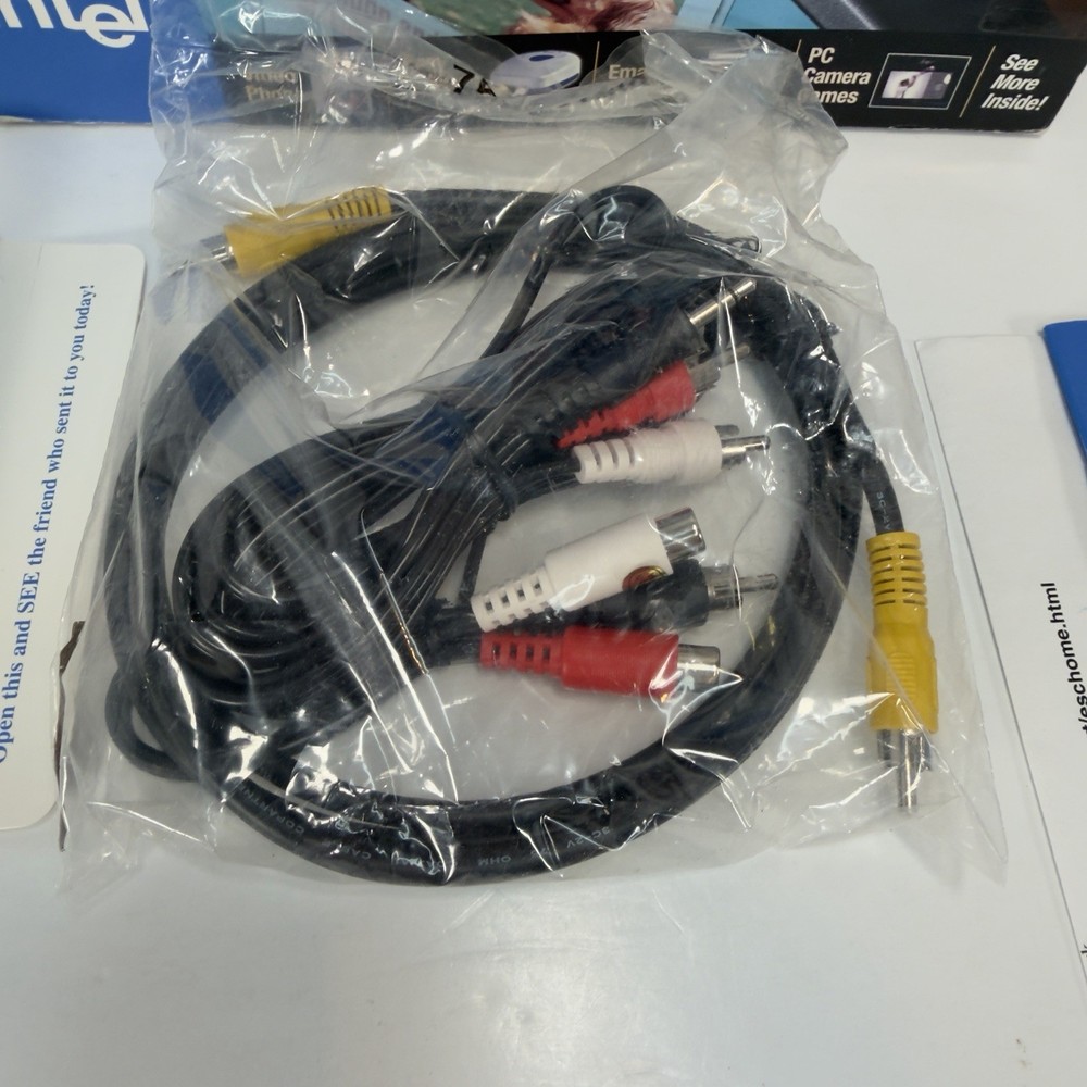 Intel PC Camera Pro Pack USB Video-In Complete Kit Boxed Vintage Webcam