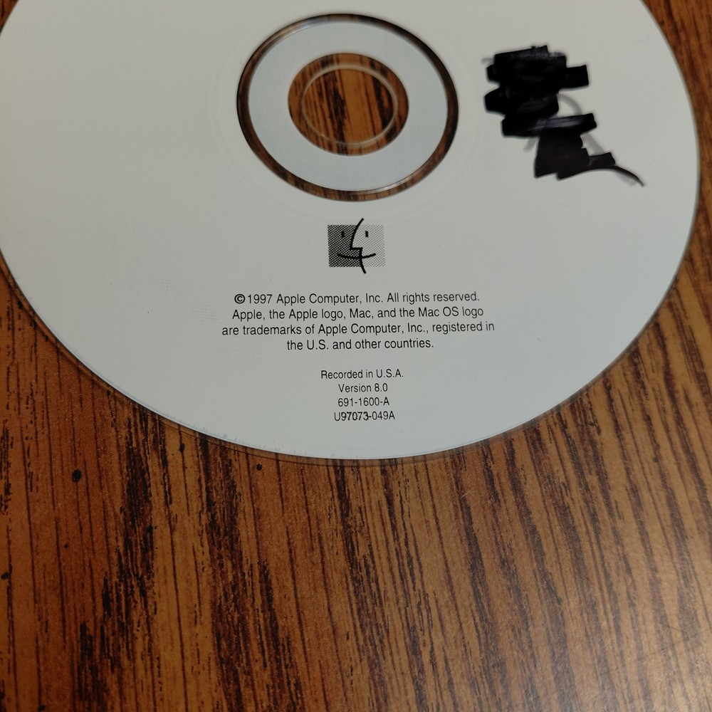 Vintage 1997 Mac OS 8 Apple Computer 691-1600-A System CD Rom Disc
