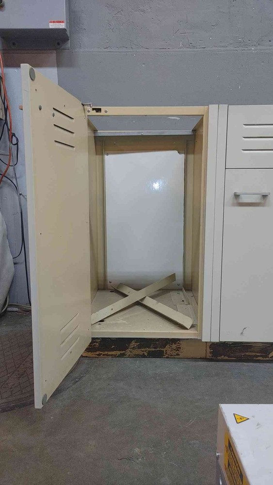 30" st charles casework(104615)