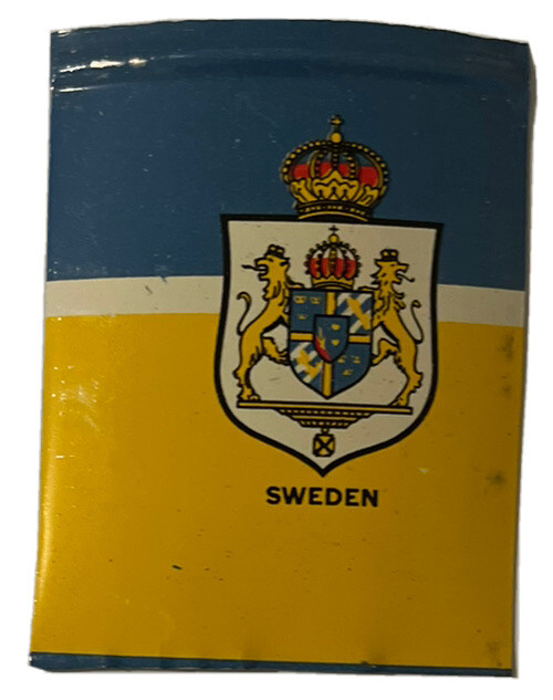 Small Tin Litho Premiums Nations Crests Mid-1900s Sweden