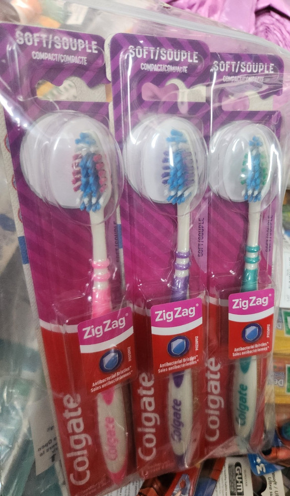 6-PK -Colgate Zig Zag Compact Head Soft / SOUPLE Toothbrush