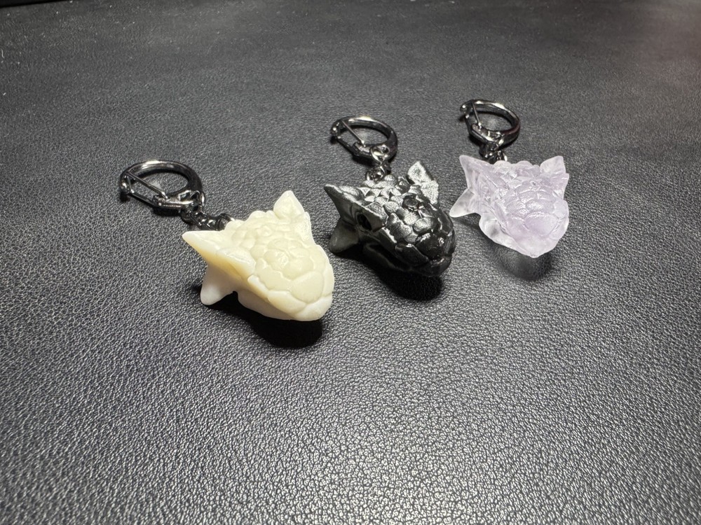 Ankylosaurus Skull | Resin Keychain Replica (Black)