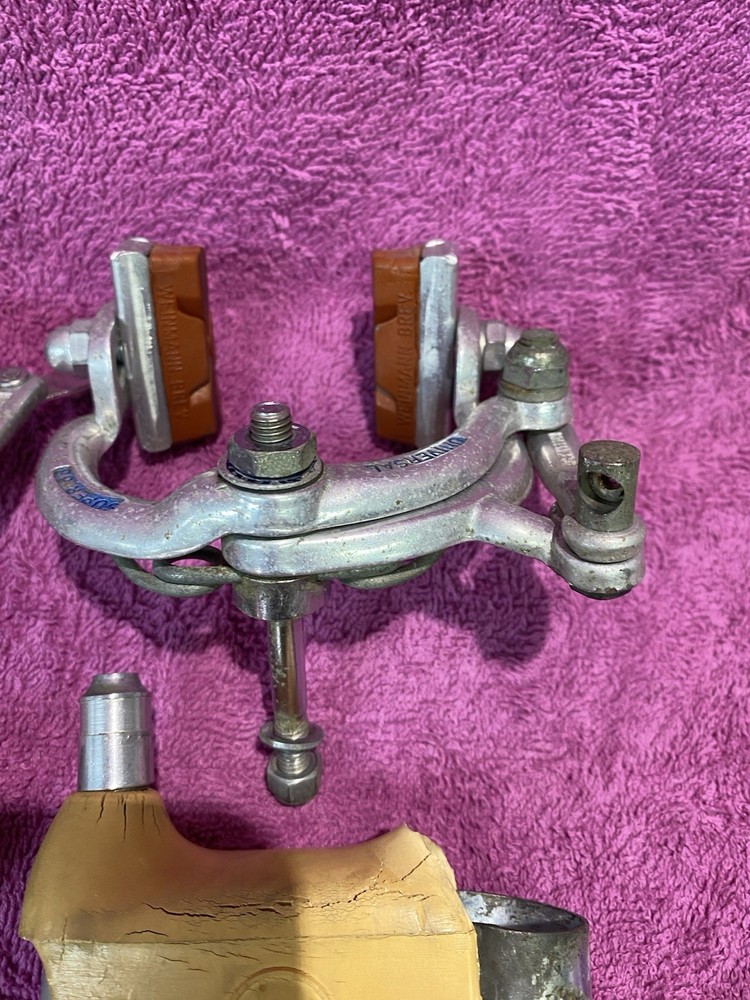 Universal Super 68 brakeset - levers and calipers #51