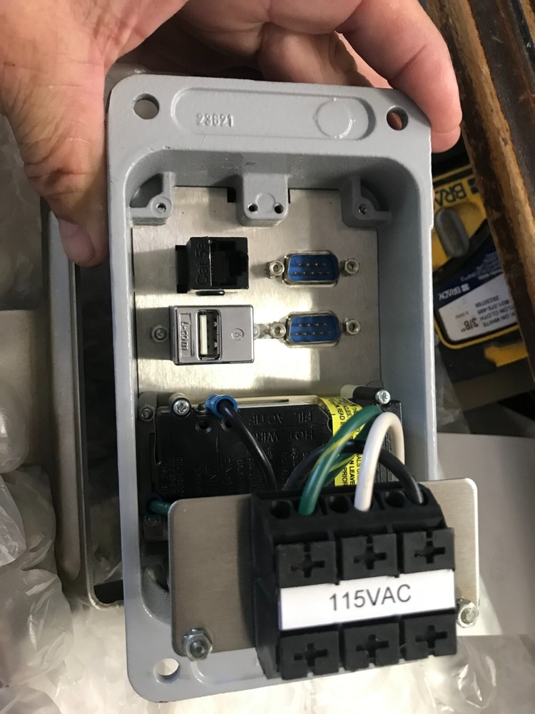MENCOM GF-2DB9-RJ45-USB-BFAF-48 PANEL INTERFACE CONNECTORS