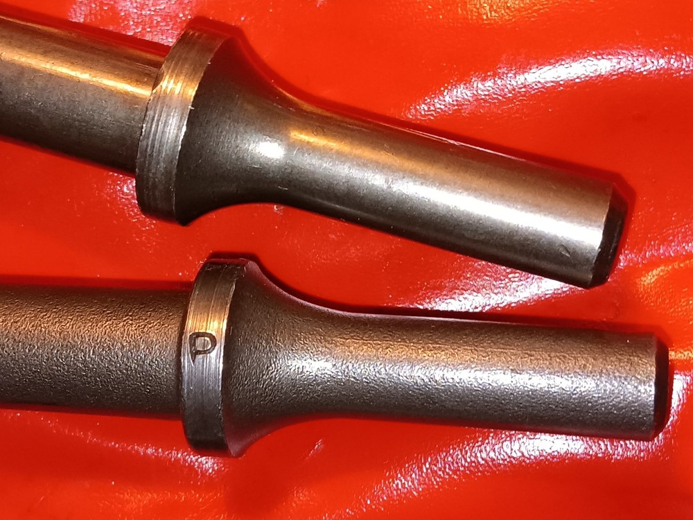 P t c six piece air chisel , set. Q Quick change.