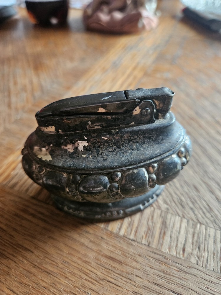 1950s Ronson Lighter