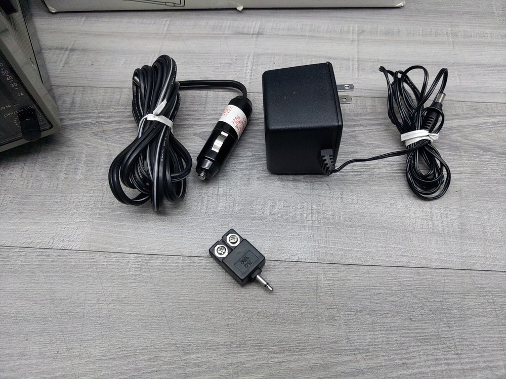 MultiTech 5.5" B/W Portable HI-TECH TELEVISION MB-0505, Cords, Box, Styrofoam.