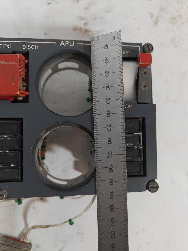 BAE 146 Aircraft Cockpit Overhead Pilot APU Auxiliary Power Unit Panel Simulator
