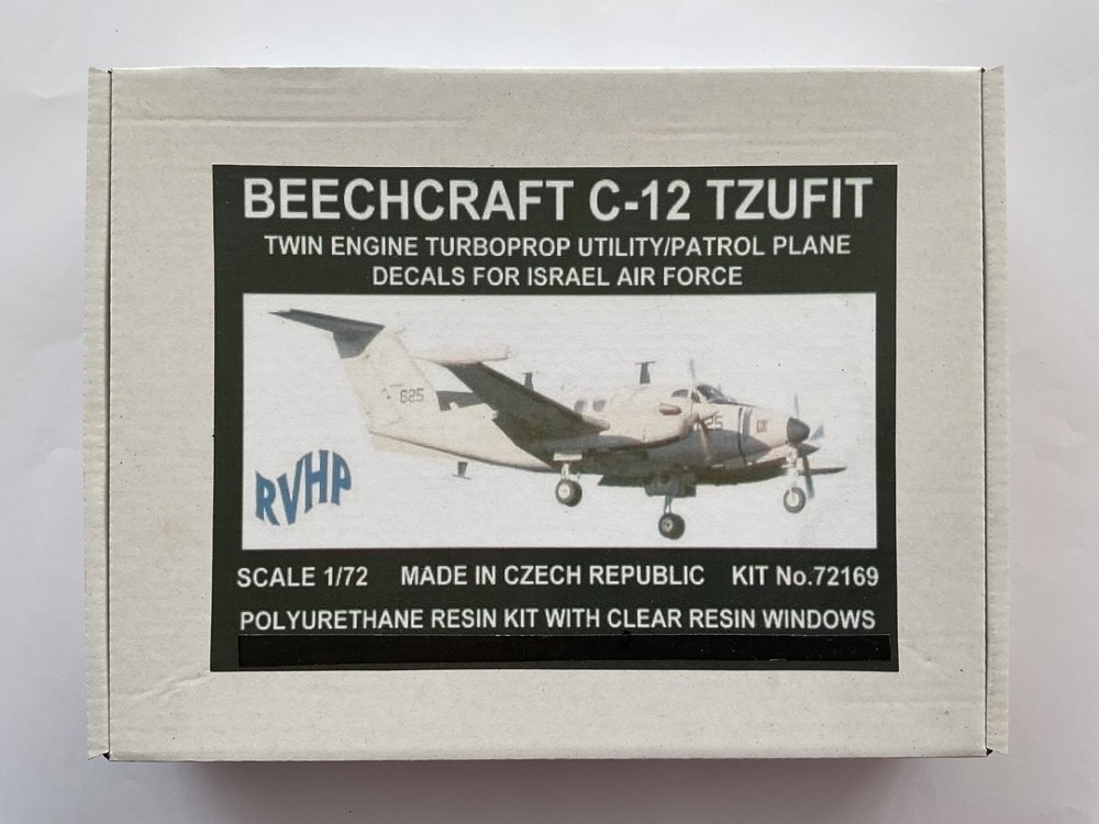 BEECHCRAFT C-12 TZUFIT /RVHP/ 1/72