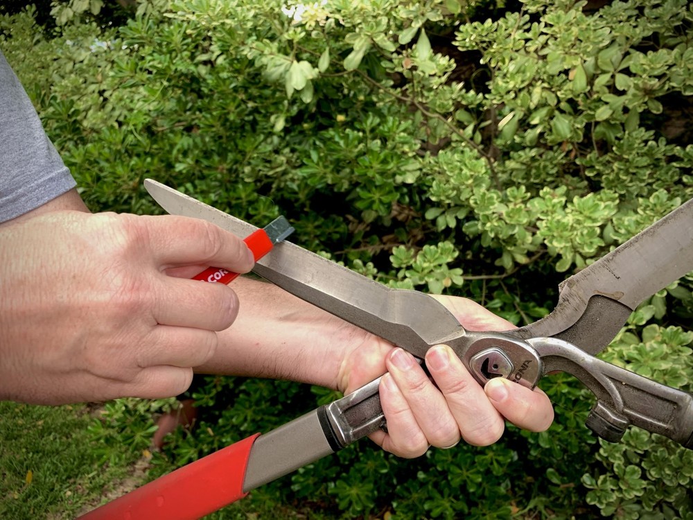 Ac 8300 Garden Tool Blade Sharpener 1pack Red