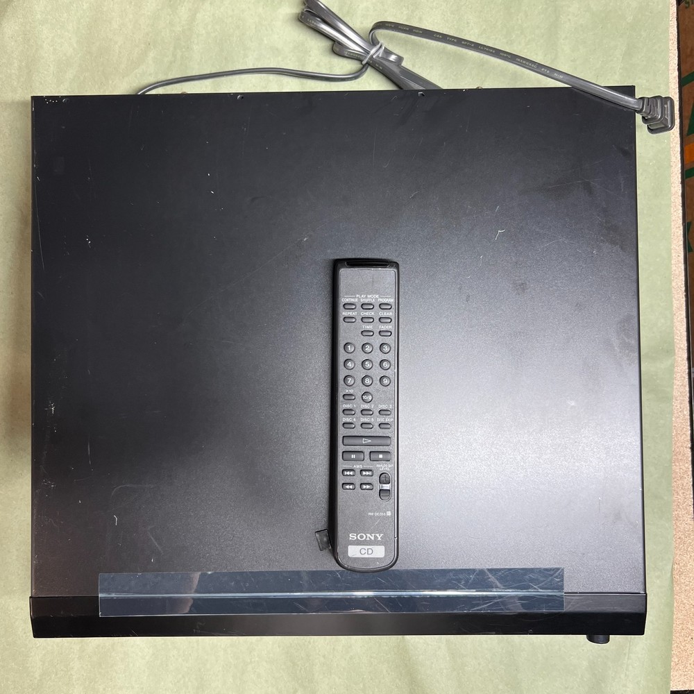 Sony CDP-CE375 5 Disc CD Carousel Changer Player with Remote - Tested