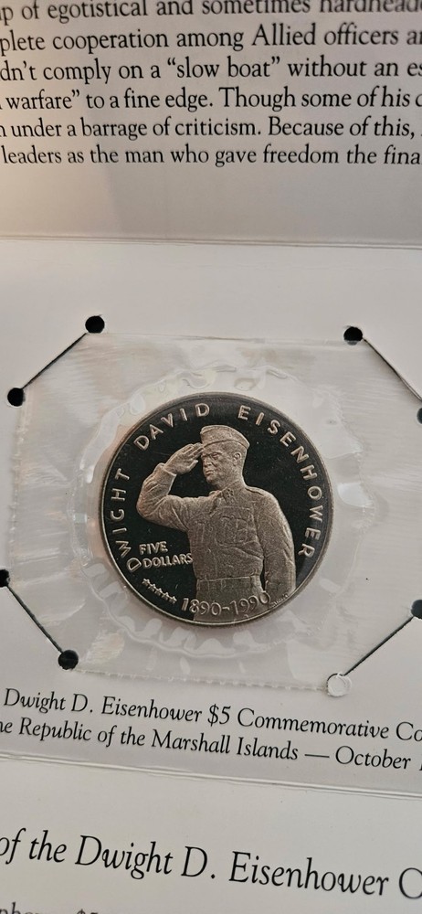 1990 Marshall Island Dwight D. Eisenhower $5 Commemorative coinUNC
