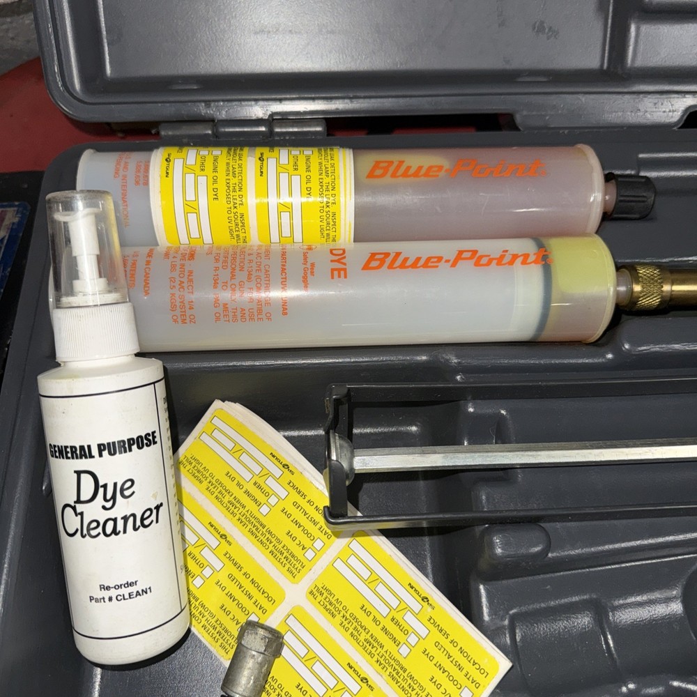 Blue Point UV Leak Detector Kit W/ Case - Not Complete