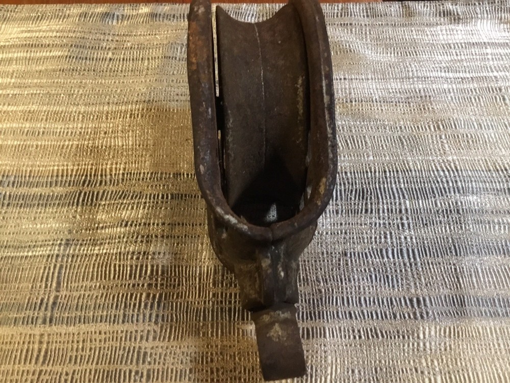 Early Antique Farm Pulley Cast Iron Tool Stamp H254 Solid 7.25”