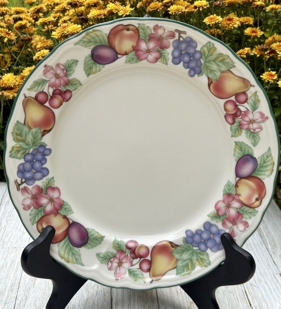 EPOCH Collection Dinnerware Five Piece Set ~Market Day~E-801