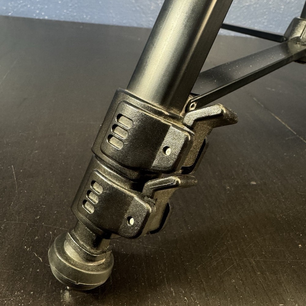 Fluid Petra Tripod Extendable Adjustable Camera Video Recorder Fold Up Tripod