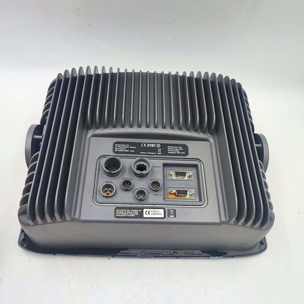 Raymarine E120 MFD Chartplotter Radar Screen Classic Display Marine Navigation