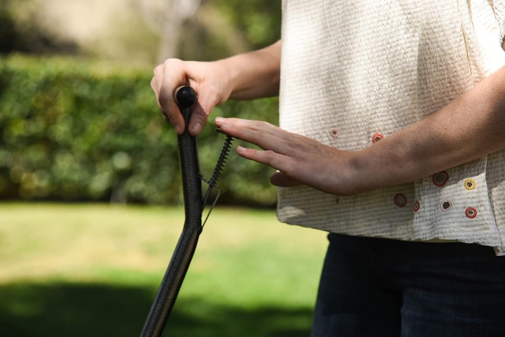 Rocket Weeder with Hand Ejector - Ergonomic 37" Long Handle for Easy Lawn Care
