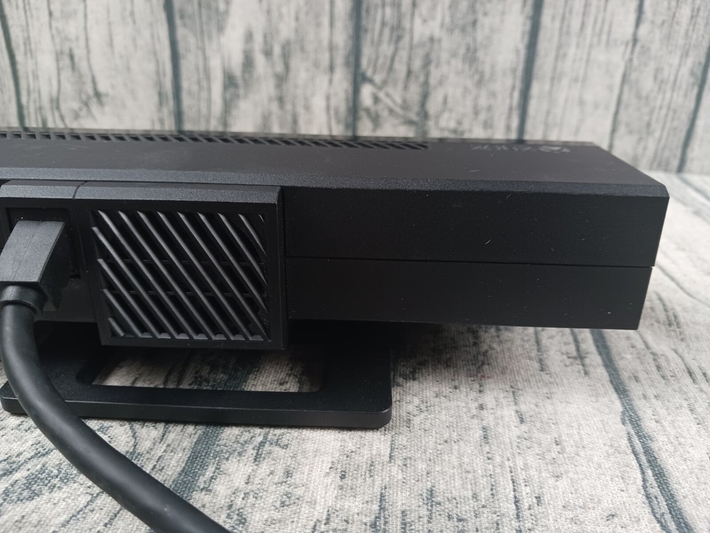 Microsoft Xbox One Kinect Camera Motion Sensor Bar Model 1520 OEM Genuine