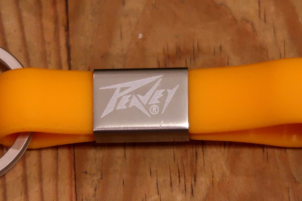 Peavey Guitar Bass Case Keychain