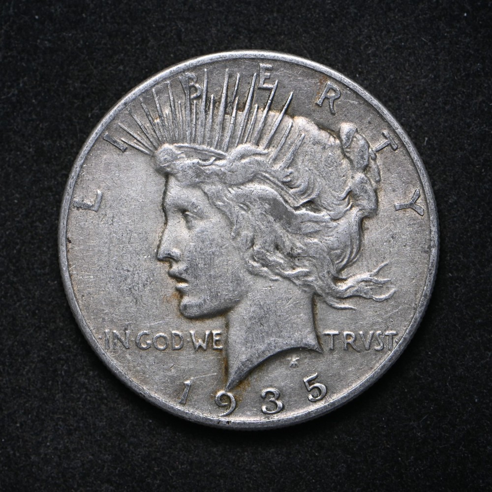 1935 Peace Silver Dollar (cn16290)