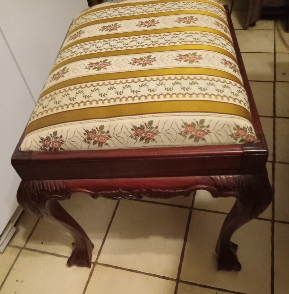 Mahogany Carved Vanity Bench (VB129)