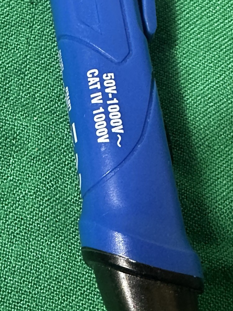 Kobalt AC Voltage Detector