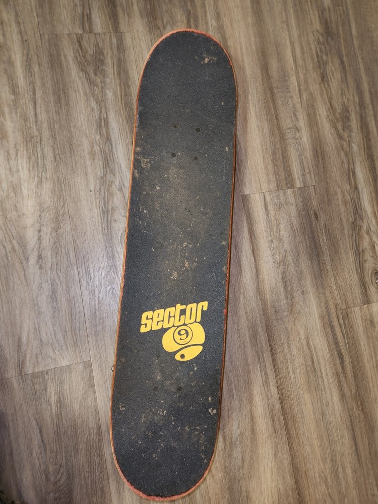 Sector 9 Complete Board w/Independent Trucks