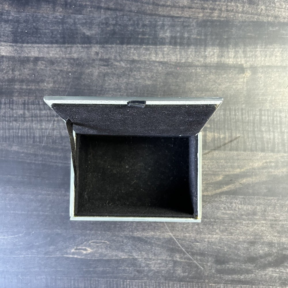 Max Studio Gift Box Glass Felt Lined Jewelry Keepsake Silver & White *Empty*