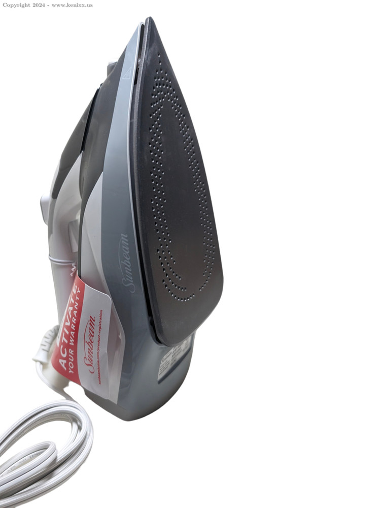 Sunbeam 1500W Steam Iron, White/Grey