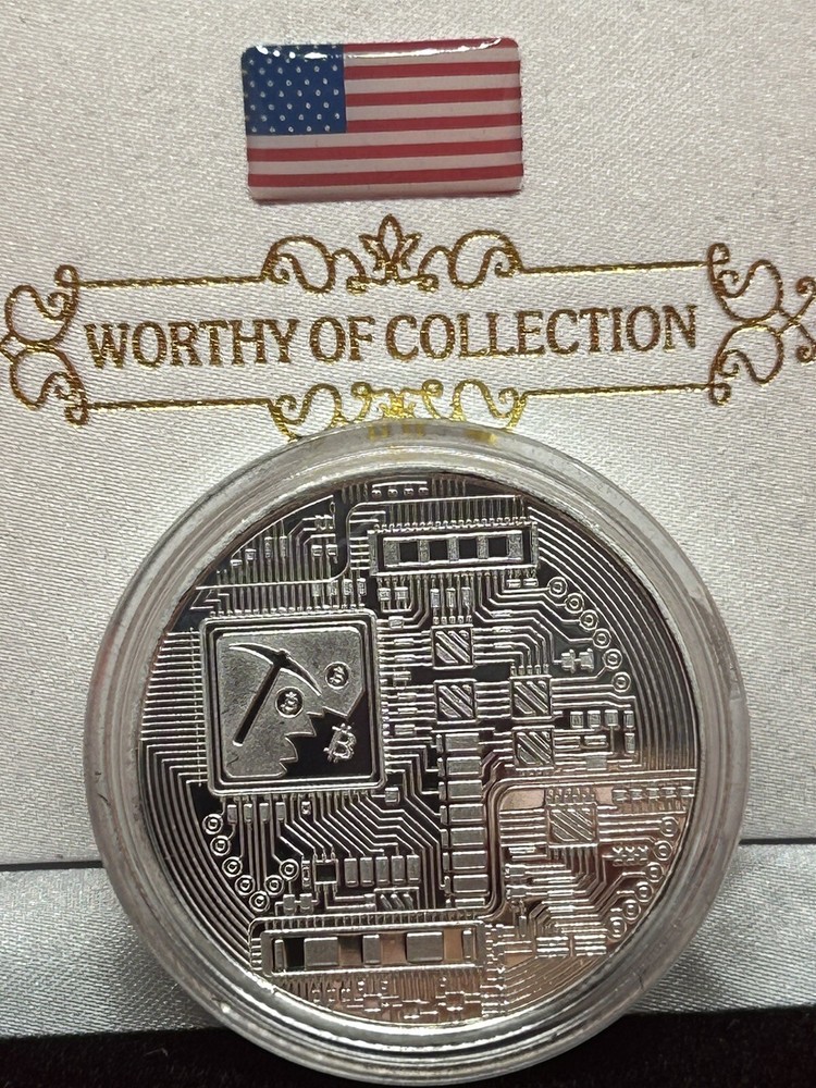 Bitcoin In A Black Velvet Display Case 🇺🇸💯✨