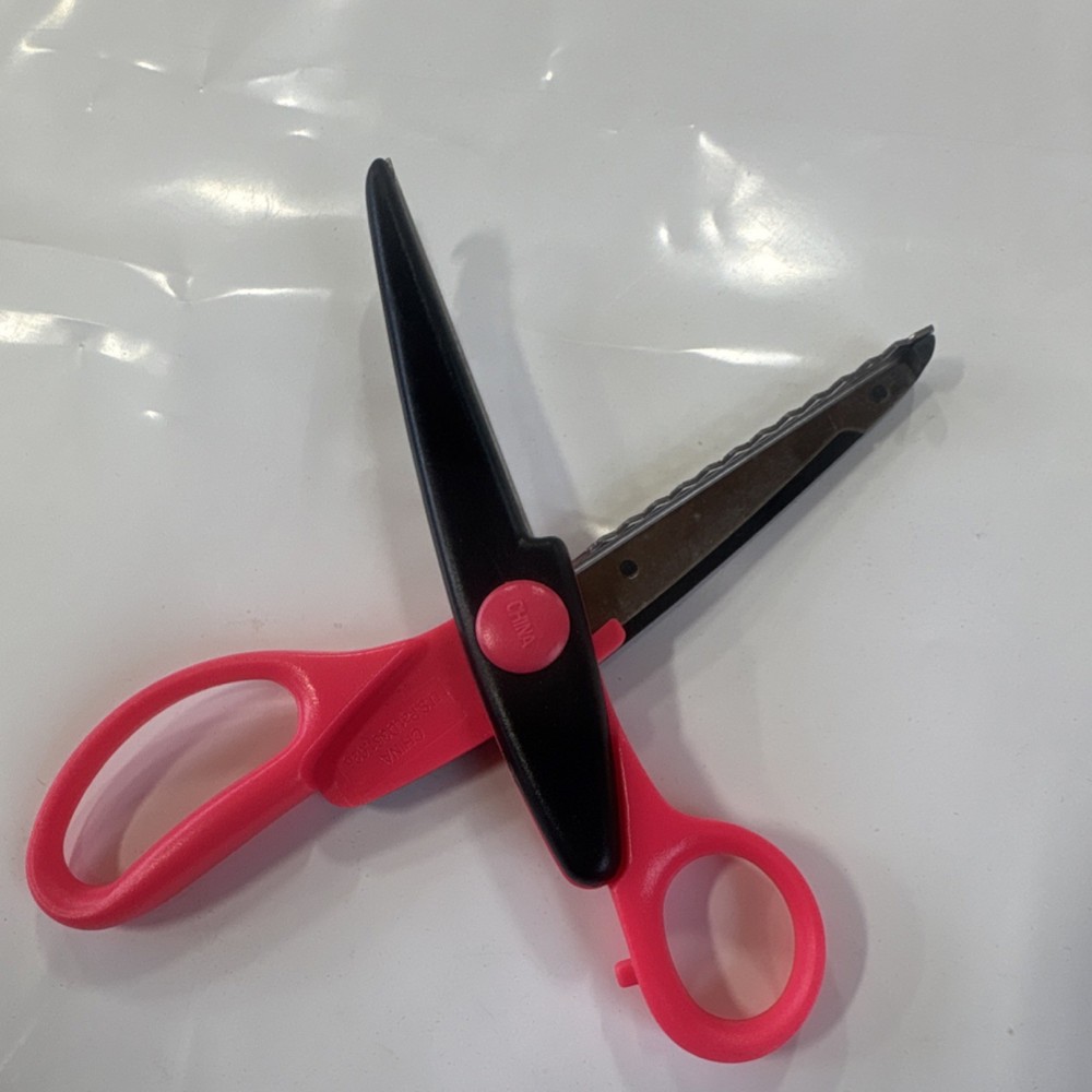 Fiskars Paper Edgers Pinking Scrapbooking Scissors Metal Blade