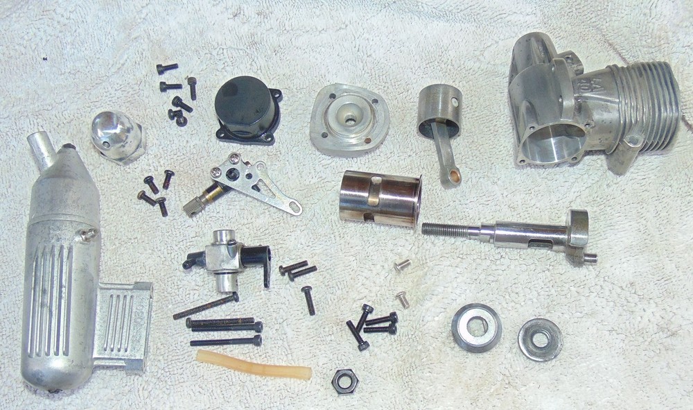 OS LA 40 RC Model Airplane Engine, Nice engine, cleaned with socket screws