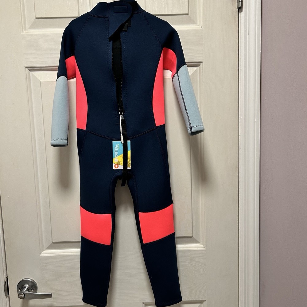 Children’s 5-6 Year Old Mountain Warehouse NWT Wetsuit