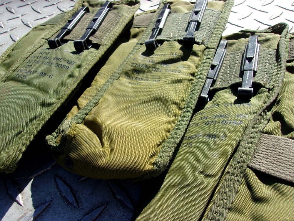 ONE...MILITARY SURPLUS AN/ PRC-127 RADIO CASE HOLDER- NSN 8105-01-276 -US ARMY